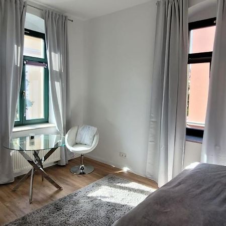 Stilvolle Ferienwohnung Дрезден Екстериор снимка