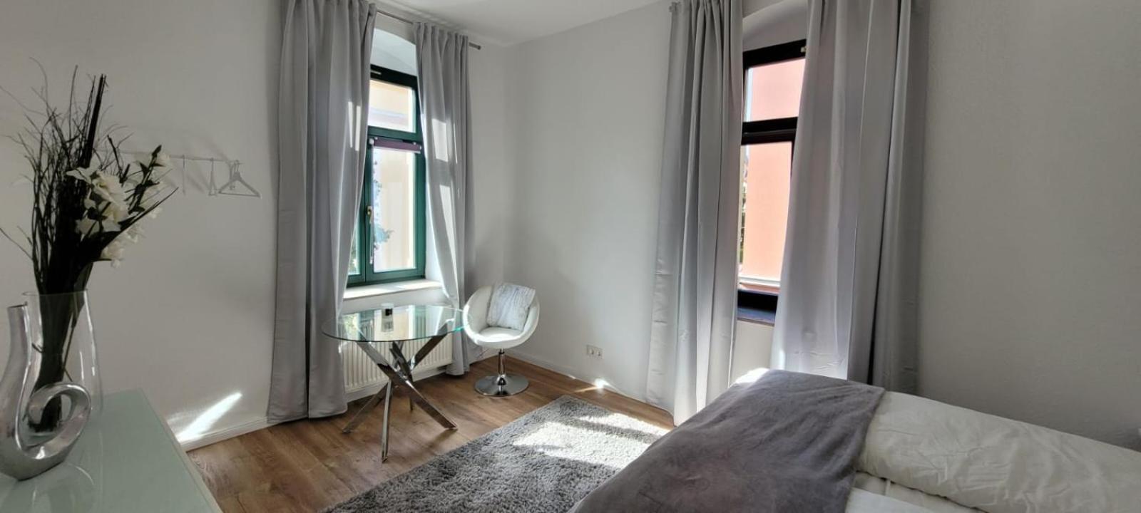 Stilvolle Ferienwohnung Дрезден Екстериор снимка