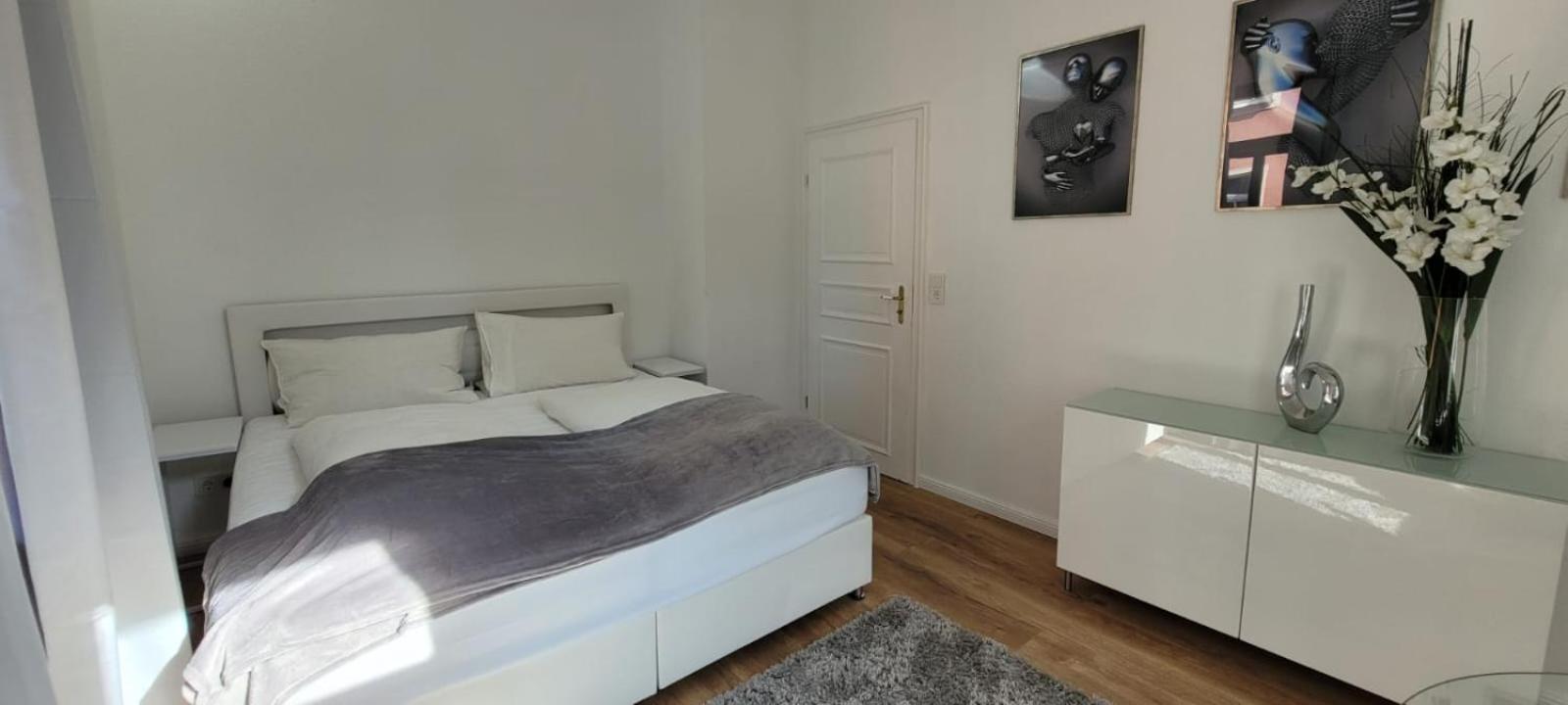 Stilvolle Ferienwohnung Дрезден Екстериор снимка