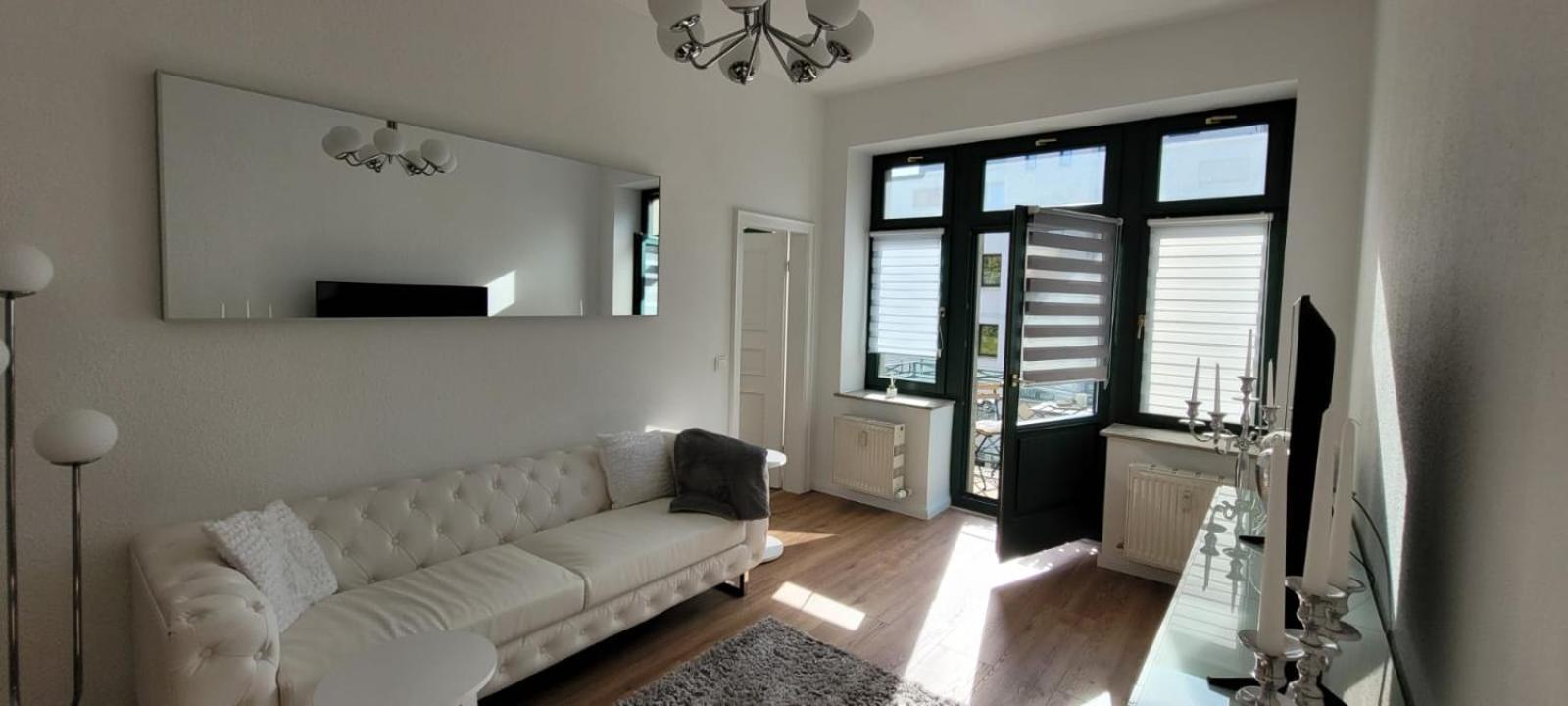 Stilvolle Ferienwohnung Дрезден Екстериор снимка